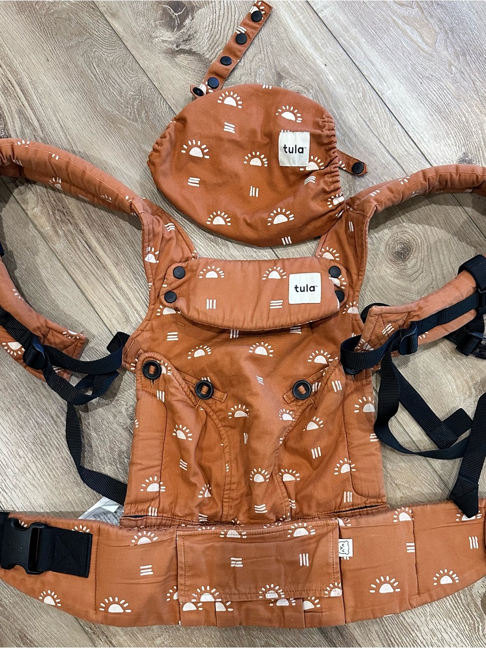Tula Kids Carrier in Rust with White Sun Print